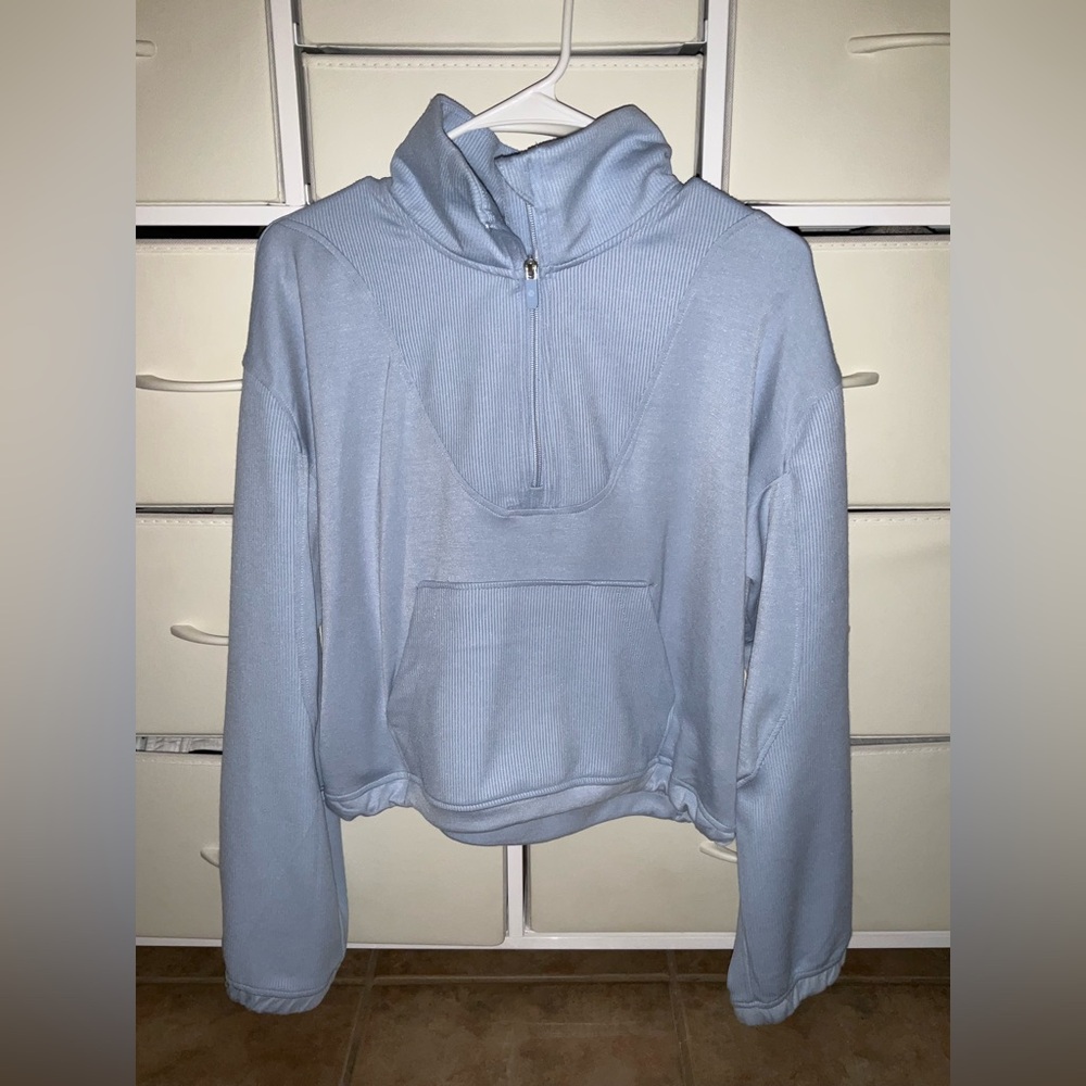 Pullover hoodie